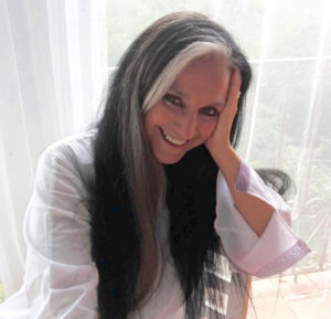 Isabel Cervantes Directora y Fundadora de la Escuela de Yoga Kaivalya