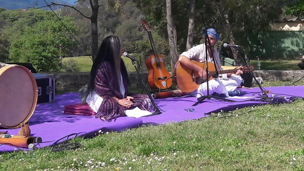 recital canto vedico en escuela de yoga kaivalya recital canto vedico en escuela de yoga kaivalya