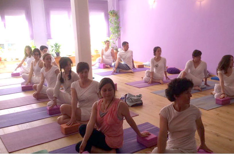 clases de yoga en poblenou